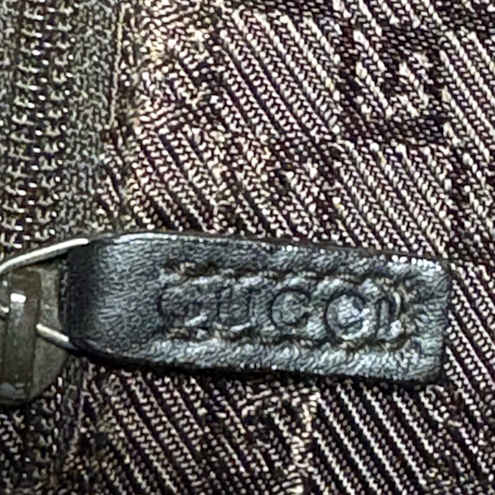 Vintage Gucci Brown Hobo Bag with Luxurious Suede Texture ( READ) - Picture 9 of 13